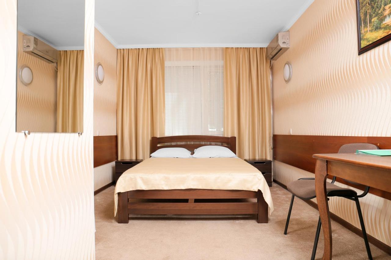 ניקולייב Green City Hotel מראה חיצוני תמונה