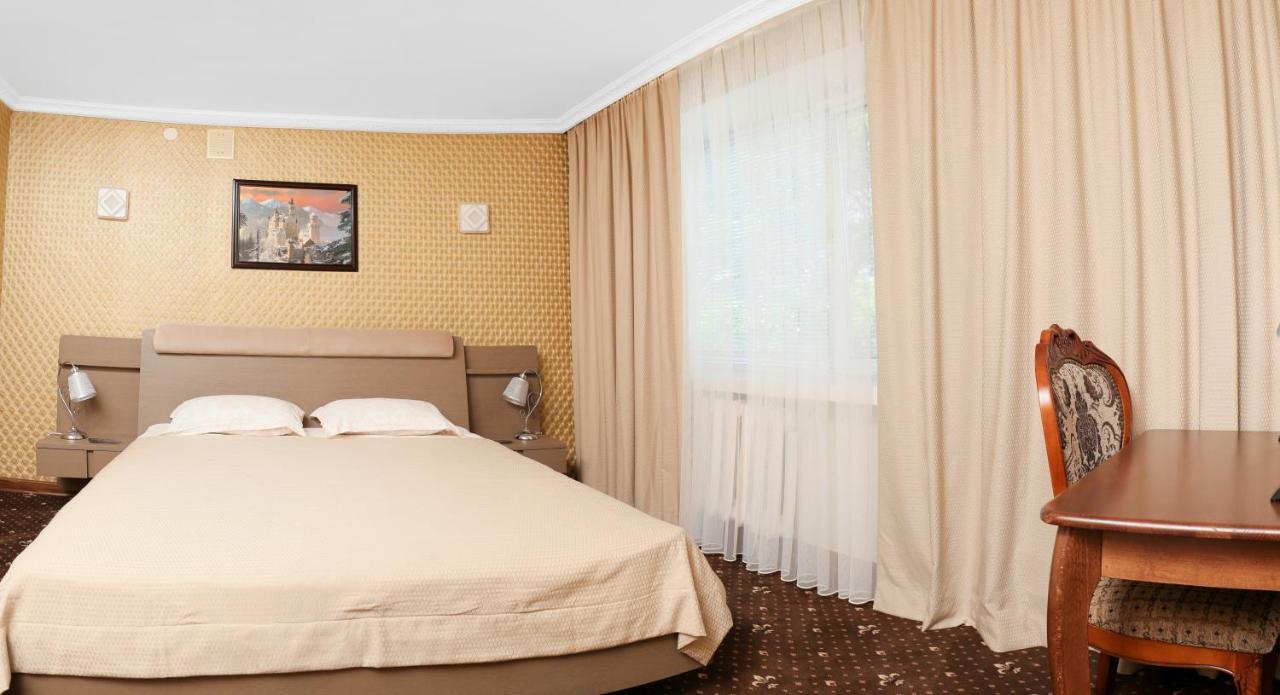 ניקולייב Green City Hotel מראה חיצוני תמונה